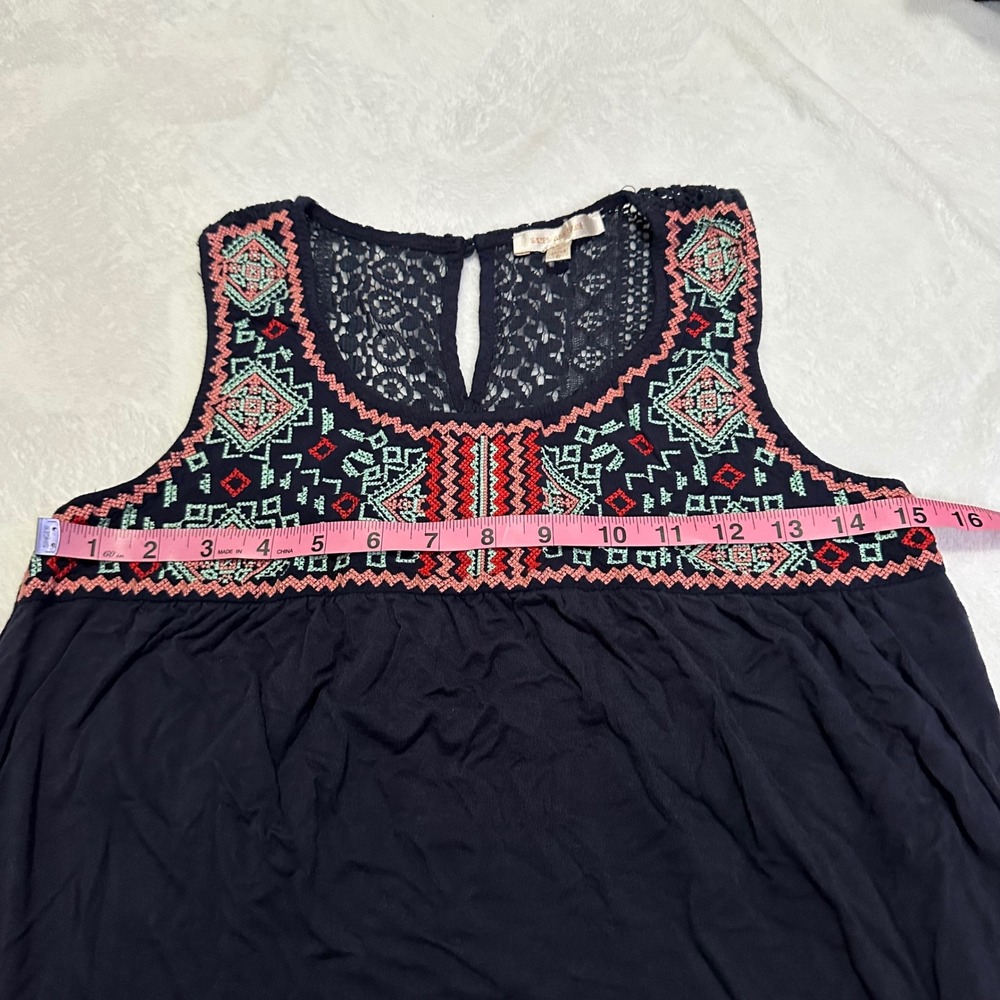 skies are Blue Embroidered top Size S - Picture 8 of 9
